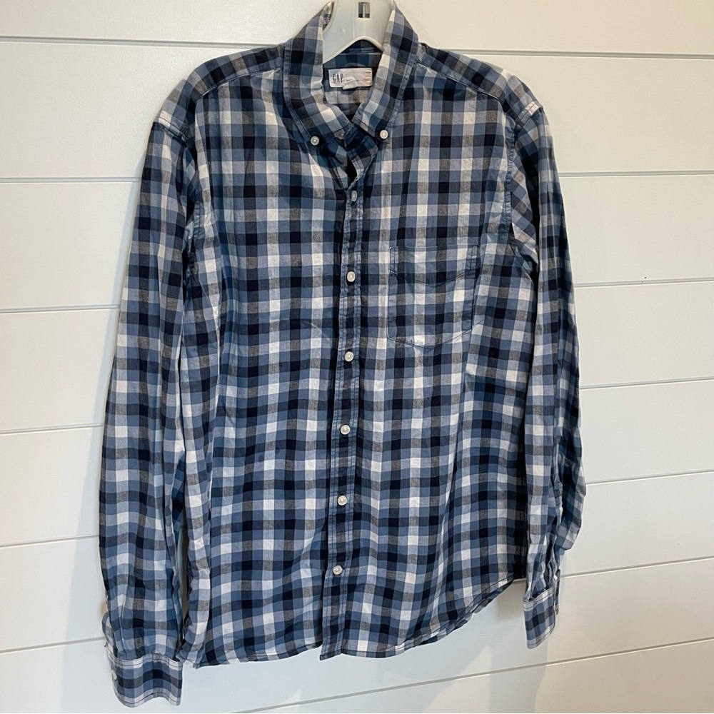 Gap plaid button down shirt